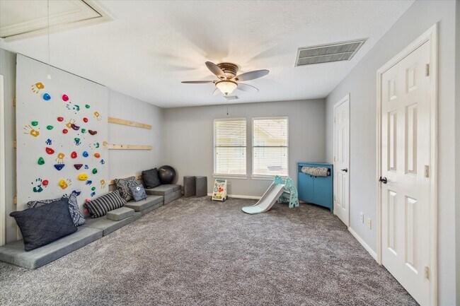 Building Photo - 20611 Carmine Oak Ct