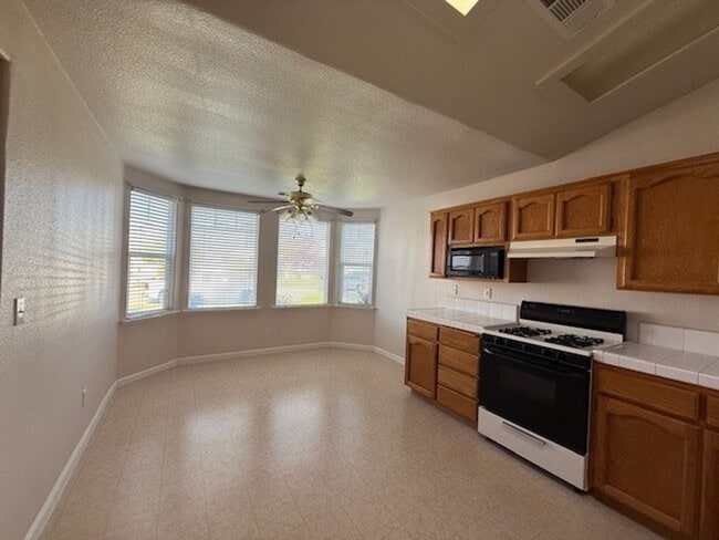 Building Photo - Coming Soon!