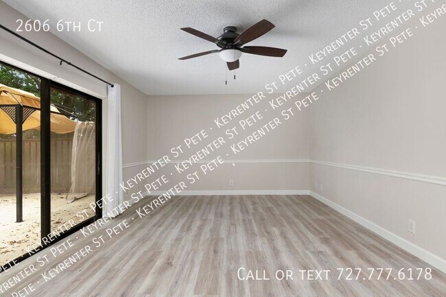 Building Photo - 2606 6th Ct