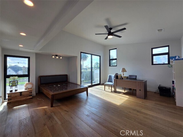 Building Photo - 915 S Rimpau Blvd