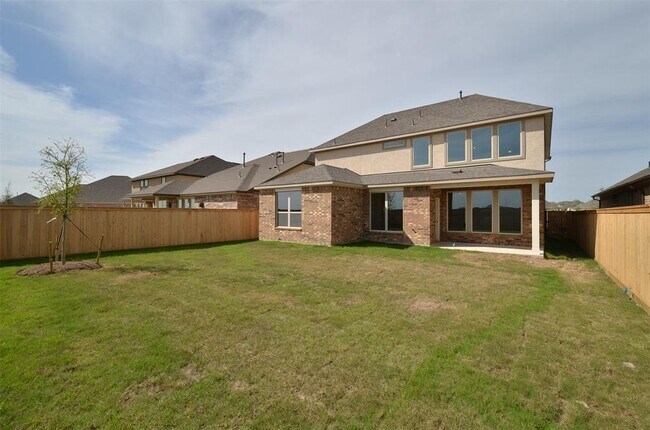 Building Photo - 19255 Presa Canyon Dr