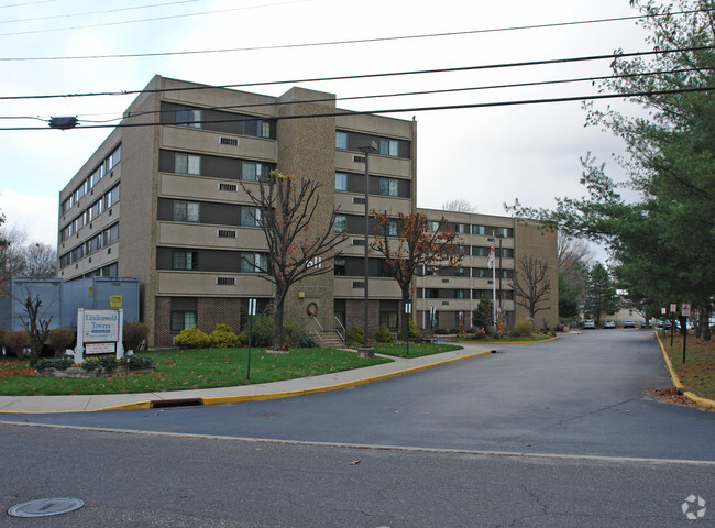 Primary Photo - Lindenwold Tower