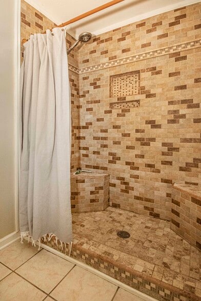 Building Photo - 1223 Walnut Branch Ln