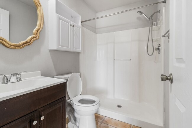 Building Photo - Spacious Duplex in SW Cape Coral