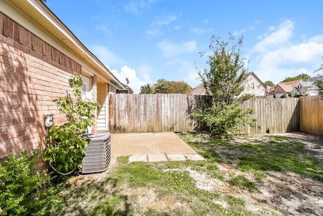 Building Photo - 6659 Whitten Pine Dr