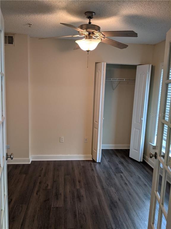 Building Photo - 2025 Dixie Belle Dr