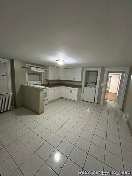 Building Photo - 44 B Jefferson St