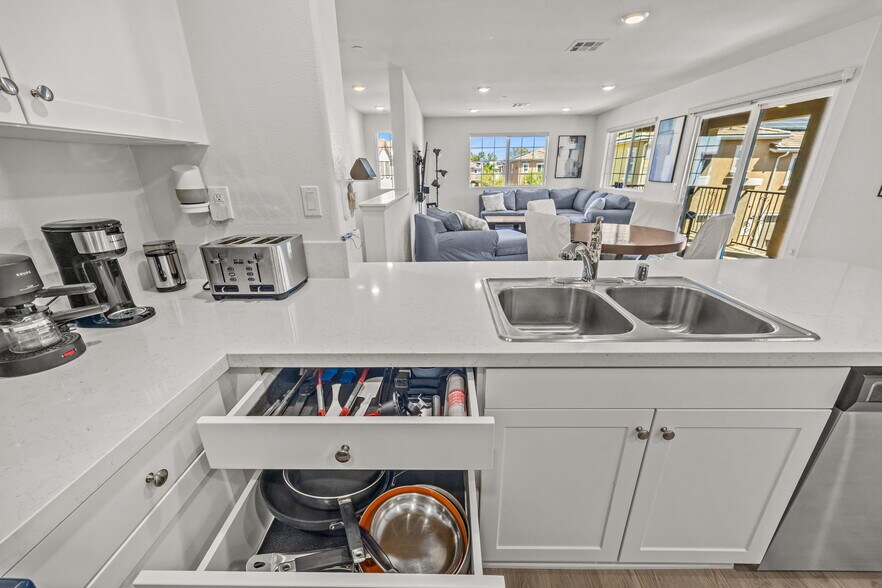 Building Photo - 28427 Partridge Way