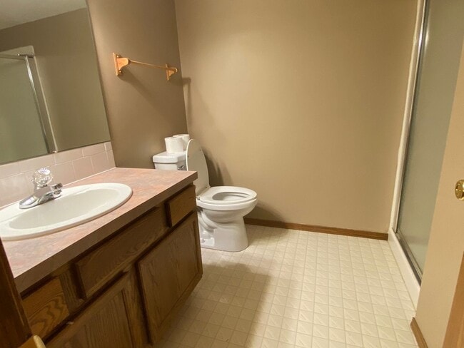 Building Photo - 10802 W Carr Ave