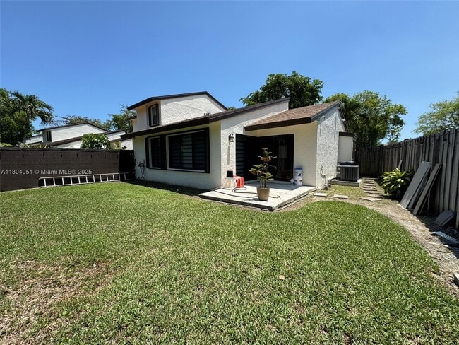 Building Photo - 12721 SW 68th Terrace