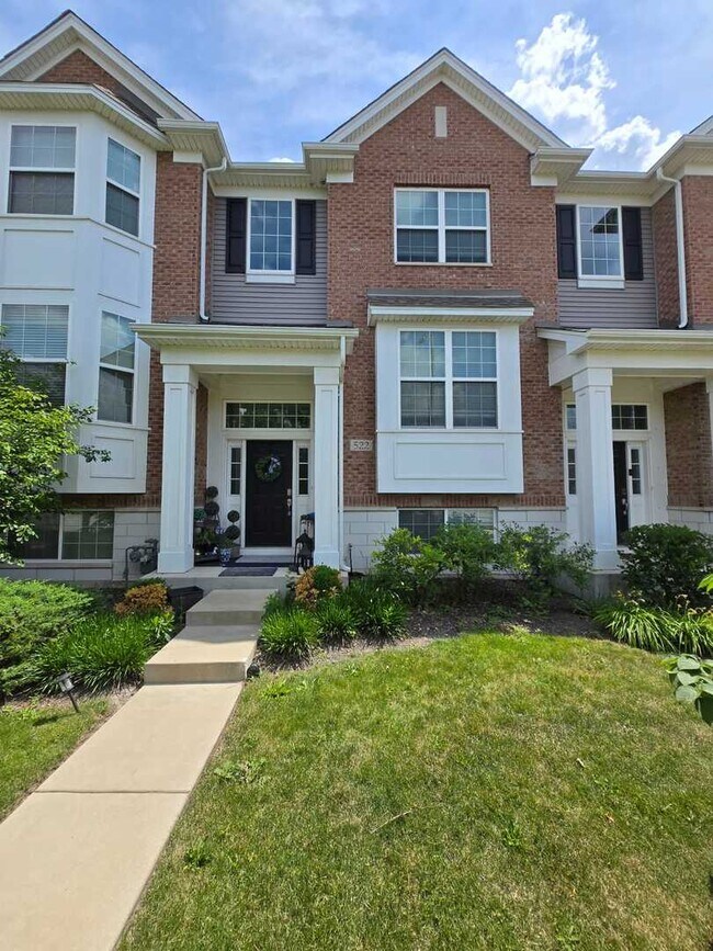 Primary Photo - 522 Fairway Dr