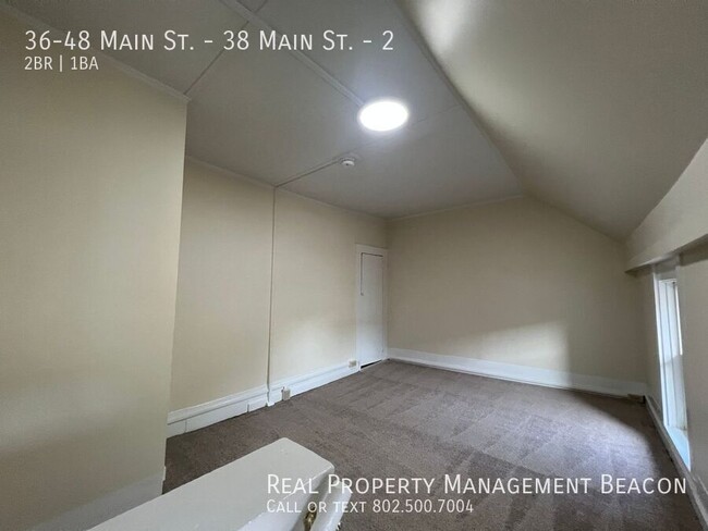 Building Photo - 36-48-48 S Main St
