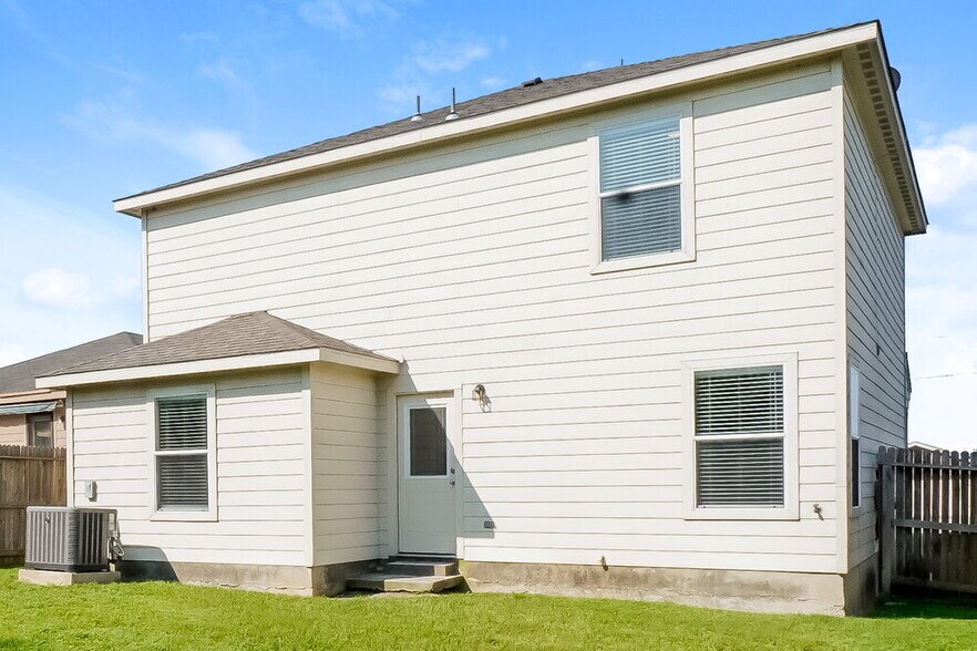 Building Photo - 5410 Chase Canyon