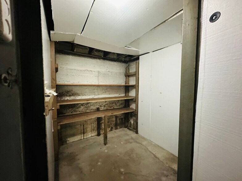 Building Photo - 7509 Trenton Ave