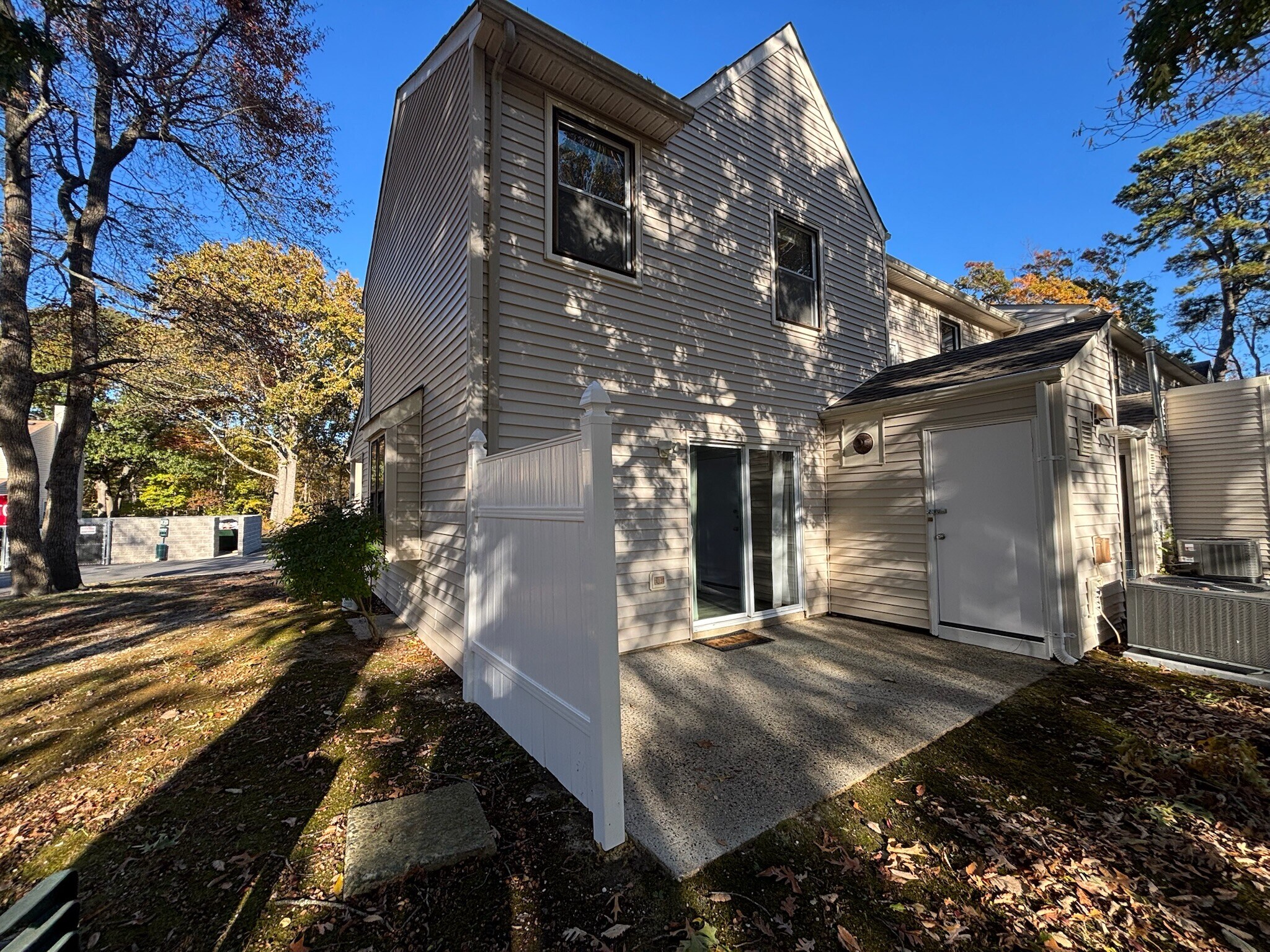 Building Photo - 79 Tavistock Dr