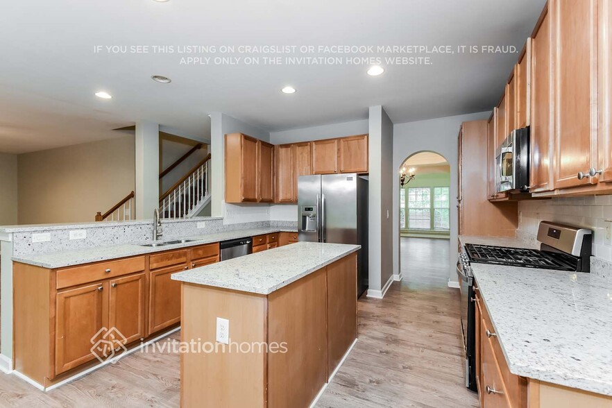 Building Photo - 1468 Scenic Pines Dr