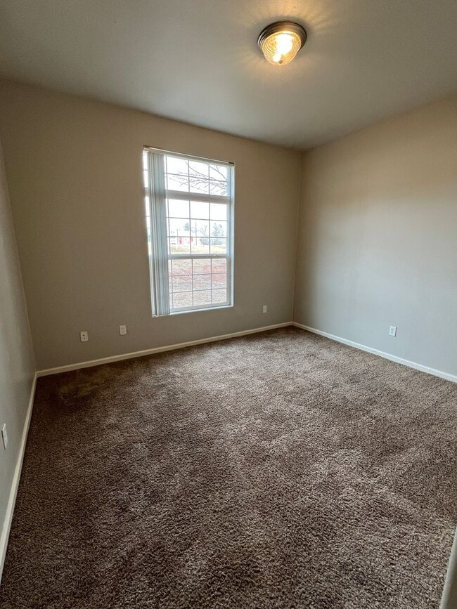 Building Photo - 1920 Monte Vista Dr