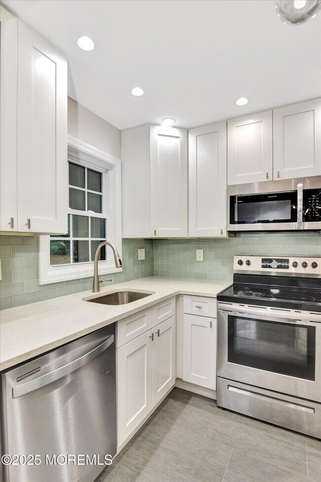 Building Photo - 1508 Wellington Pl