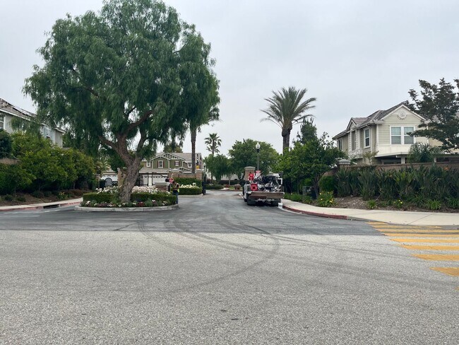 Building Photo - Beautiful Corner lot home in gated community.