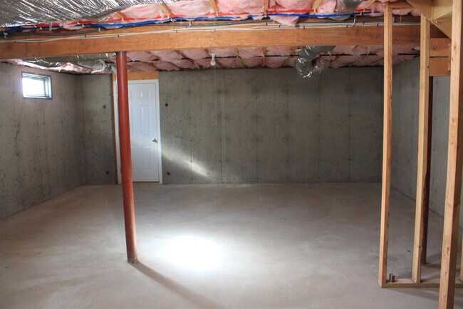 Building Photo - 22 Church St