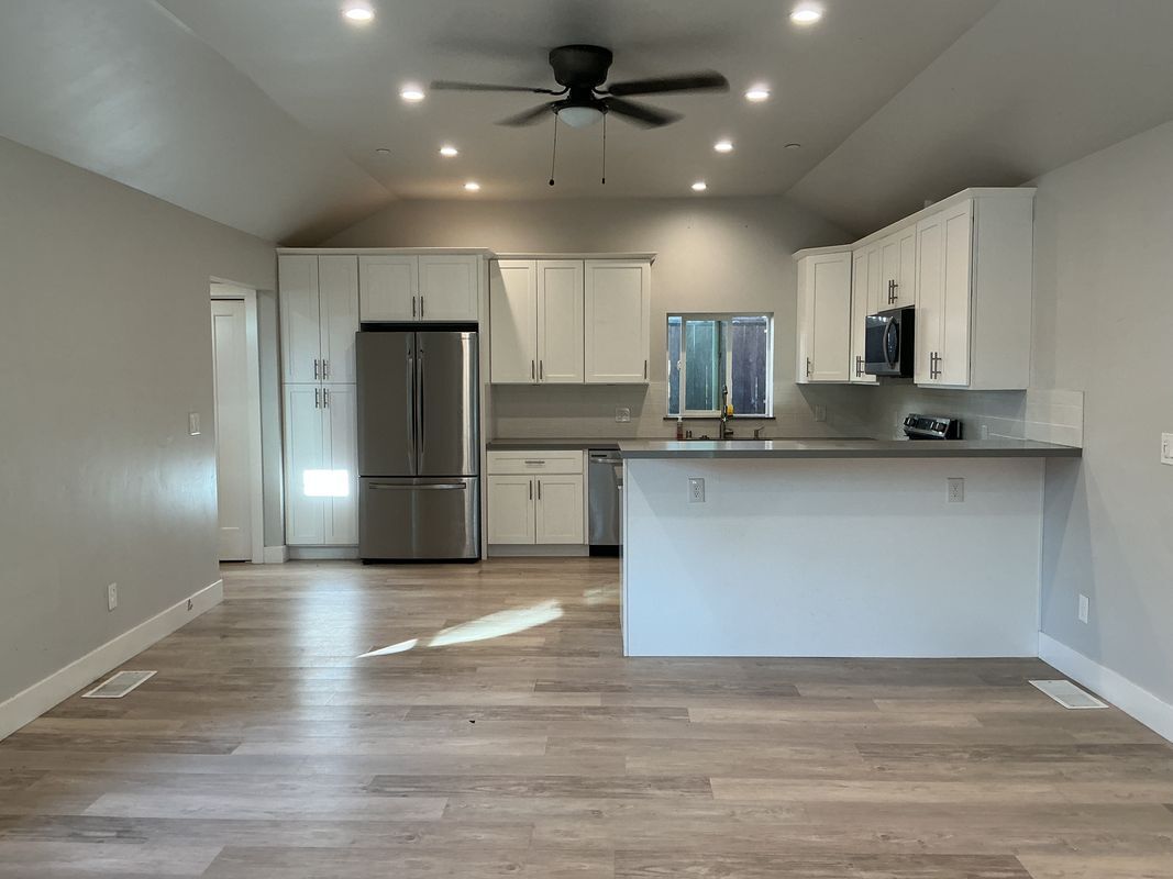 Building Photo - 545 Brush Creek Rd