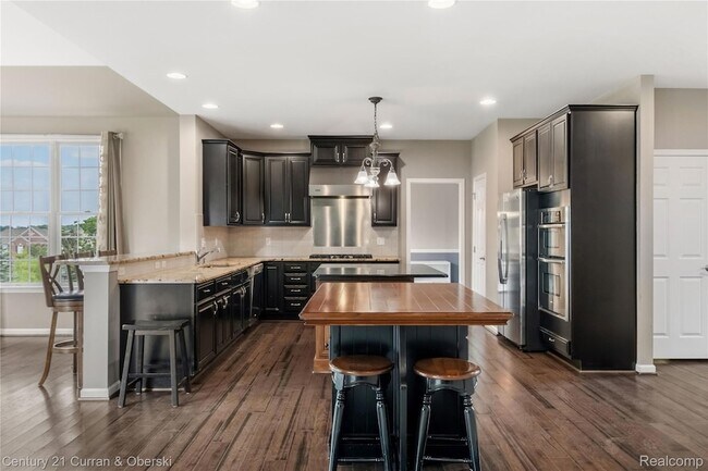 Building Photo - 50738 Calvert Isle Dr