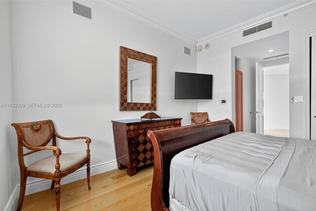 Building Photo - 20155 NE 38th Ct