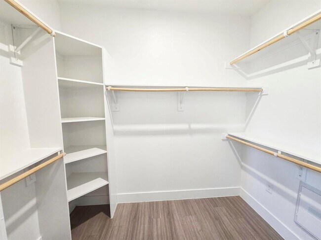 Building Photo - 13505 Burnet Rd