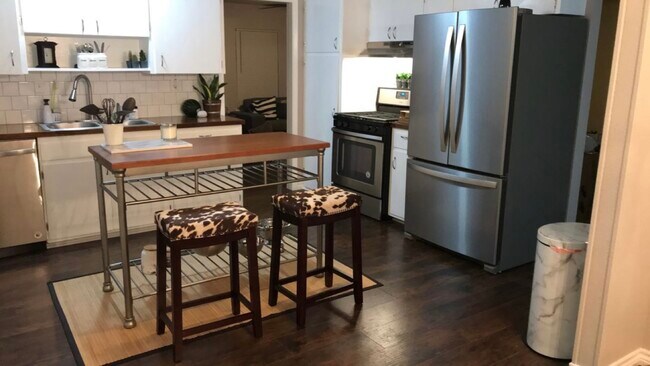 Building Photo - 5126 Cinderella St