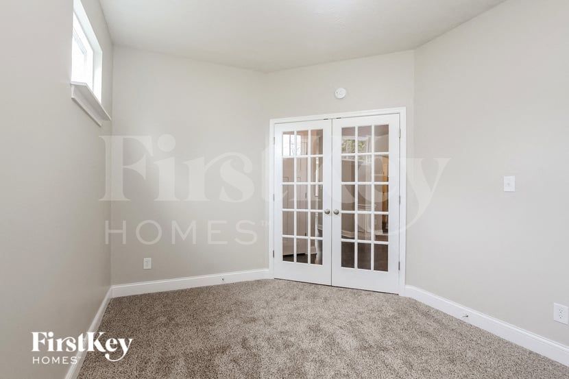Building Photo - 415 S Meadow Song Ct