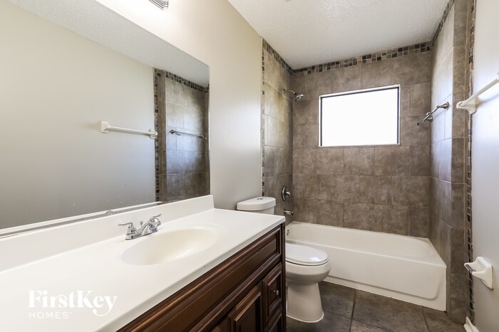 Building Photo - 5502 Bristol Bay Ln N