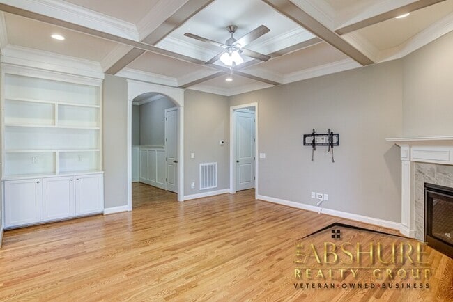 Building Photo - 109 Buck Johnson St