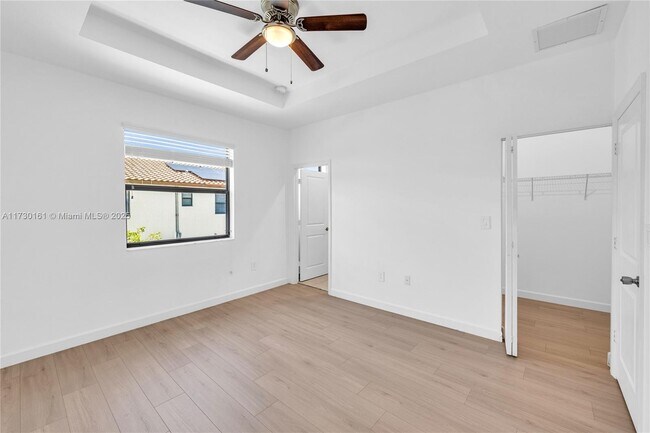 Building Photo - 11854 SW 246th Ln