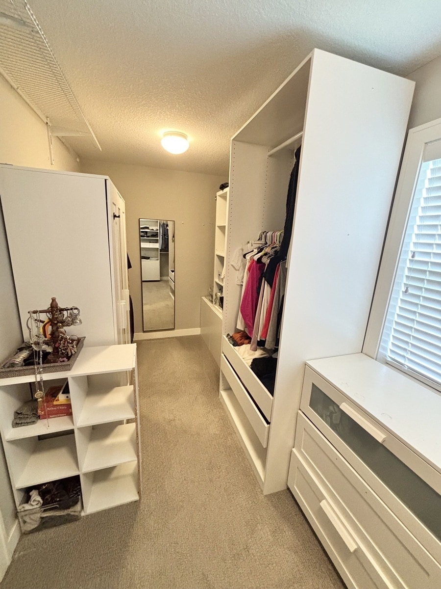 Building Photo - 9068 Red Oak Trl