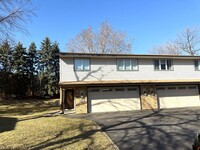 Building Photo - 7431 Rosewood Ln N