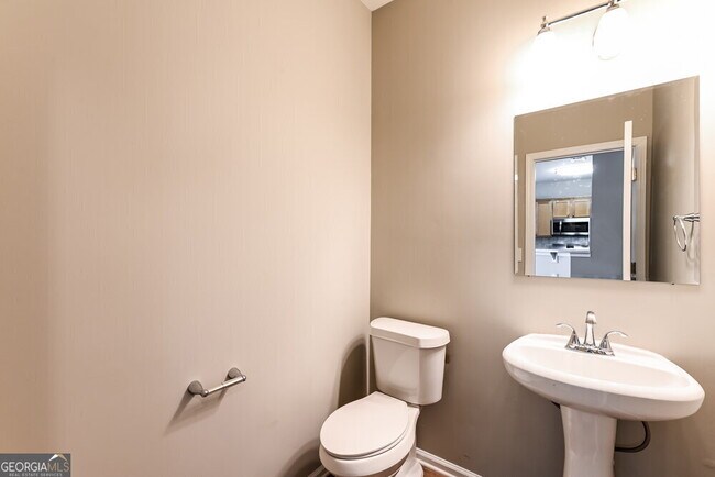 Building Photo - 361 Grayson Way