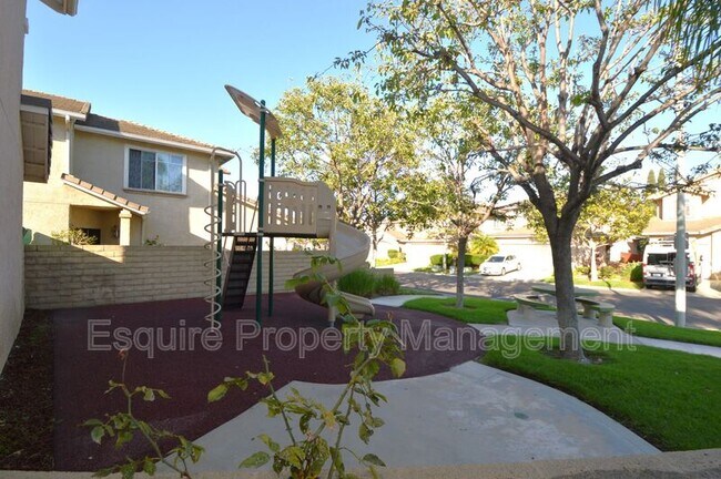 Building Photo - 227 Galante Way