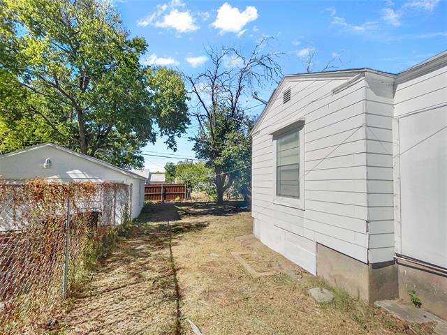 Building Photo - 4924 Penrose Ave
