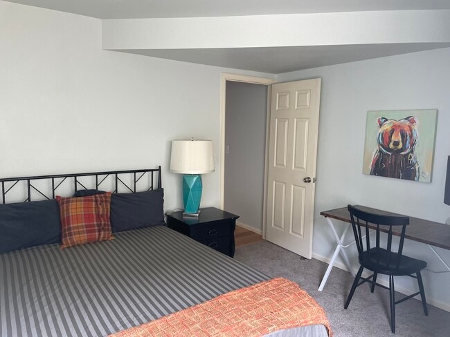 Building Photo - 230 Nottingham Rd