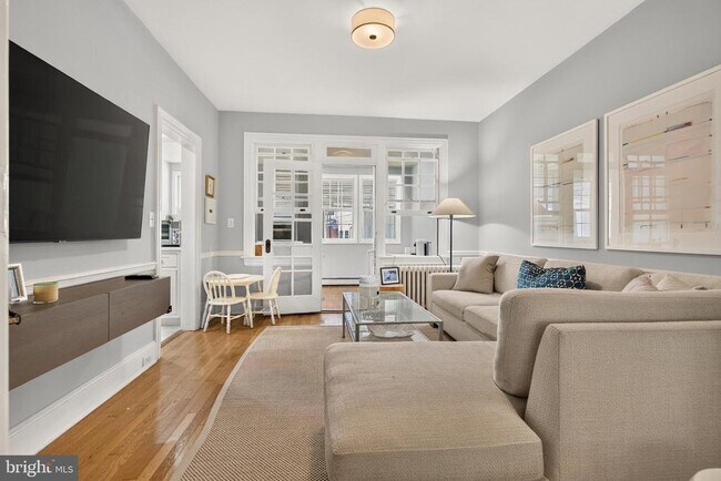 Building Photo - 3822 Beecher St NW