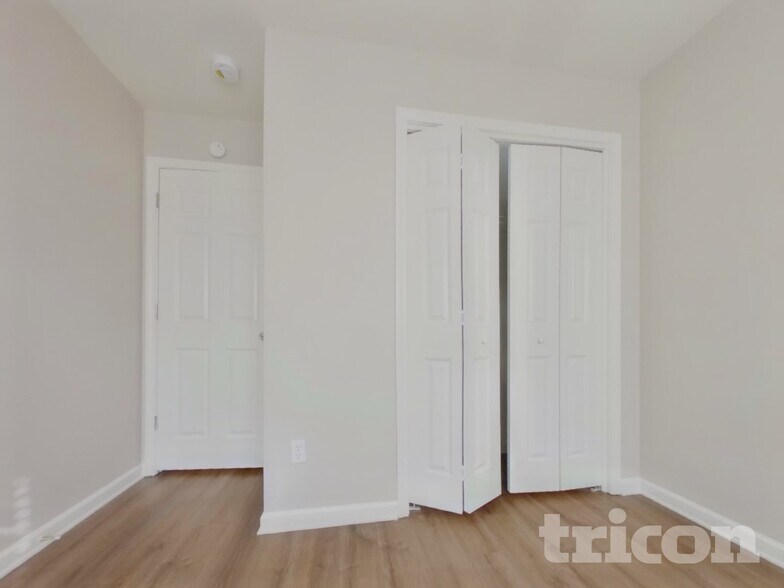 Building Photo - 207 Reserve Crossing