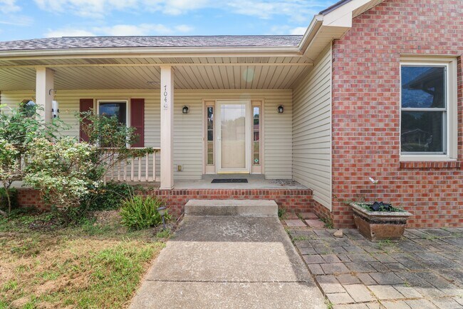 Building Photo - 704 Jace Dr