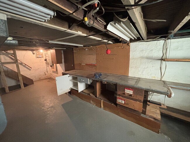 Building Photo - Spring Into Homeownership This May! Lease-to-Own Home Opportunity – This is NOT a Typical Rental!