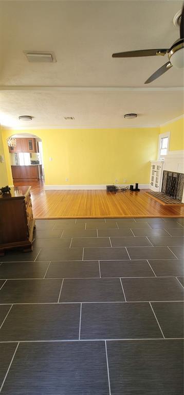 Building Photo - 3026 Burlington Ave N