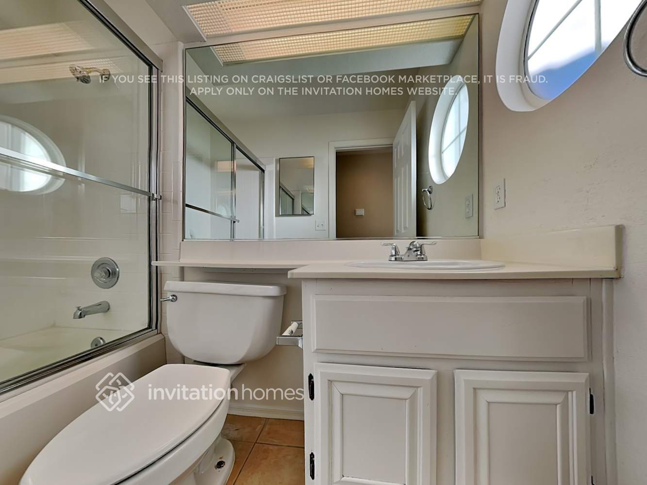 Building Photo - 4512 Crimson Leaf Dr