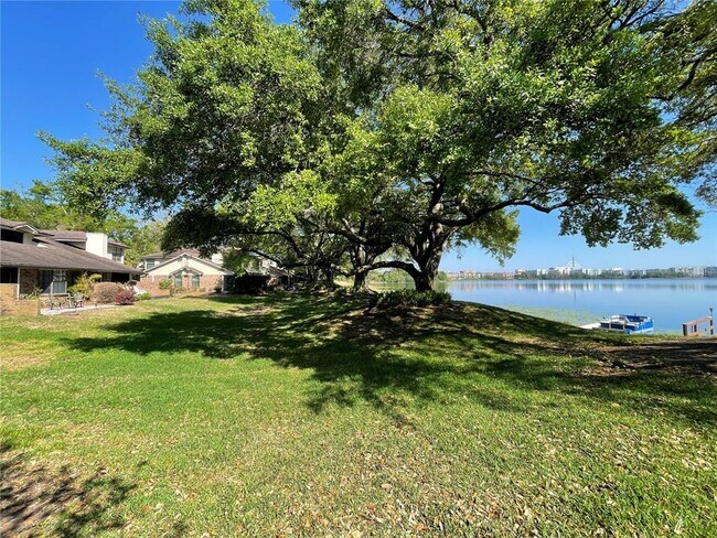 Building Photo - 7652 Spring Bay Cove