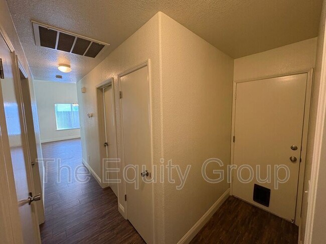 Building Photo - 4300 E Feemster Ave