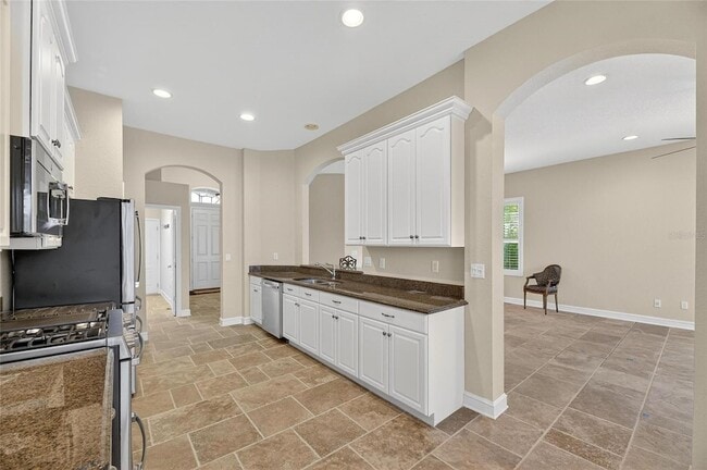 Building Photo - 1039 Emerald Dunes Dr