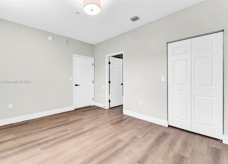 Building Photo - 4602 SW 160th Ave