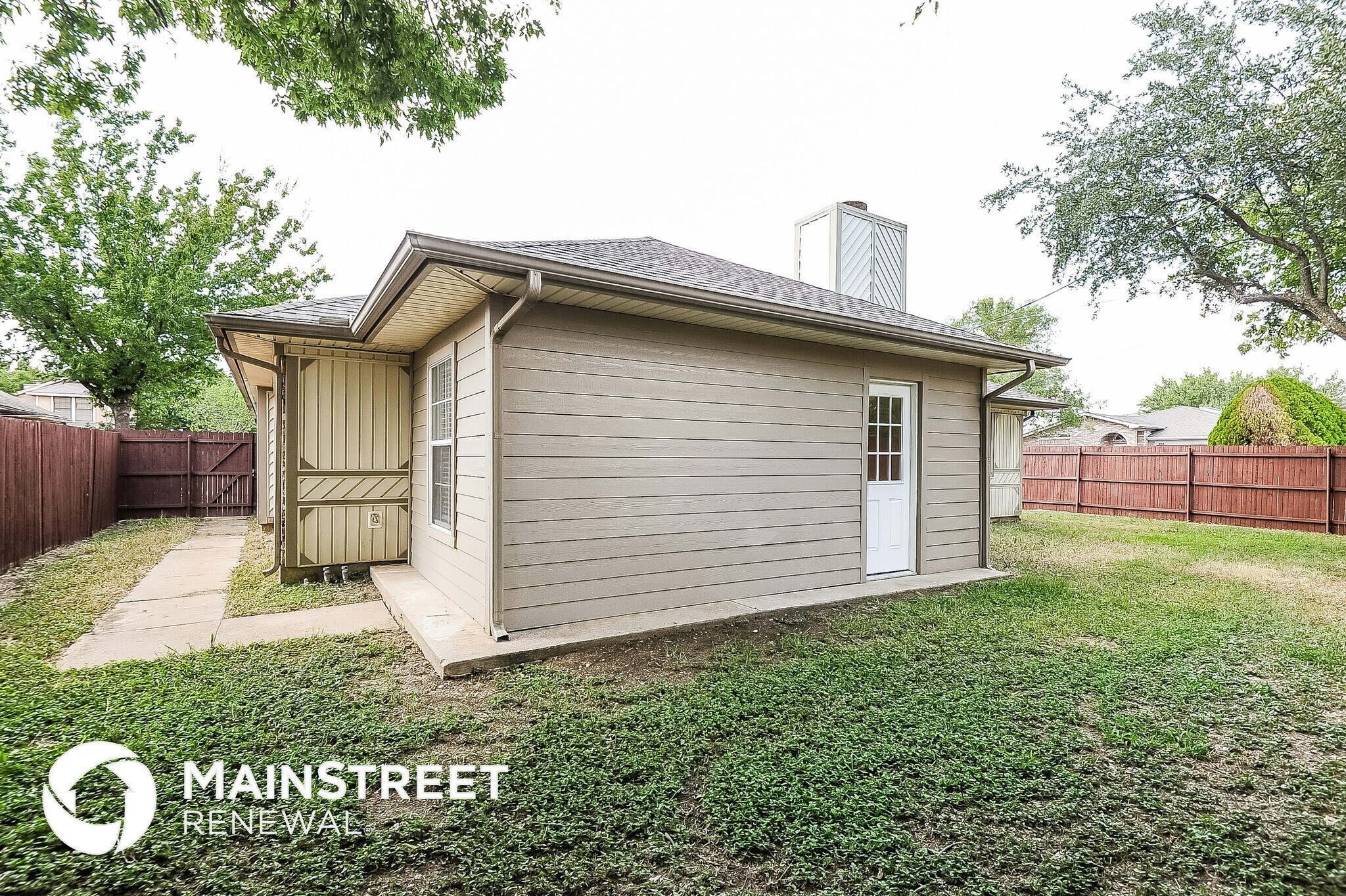 Building Photo - 6201 Tempest Dr